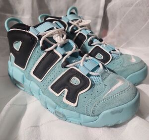 Nike Blue and Black Sneakers with Retro Silhouette Sz 7Y youth size 7,